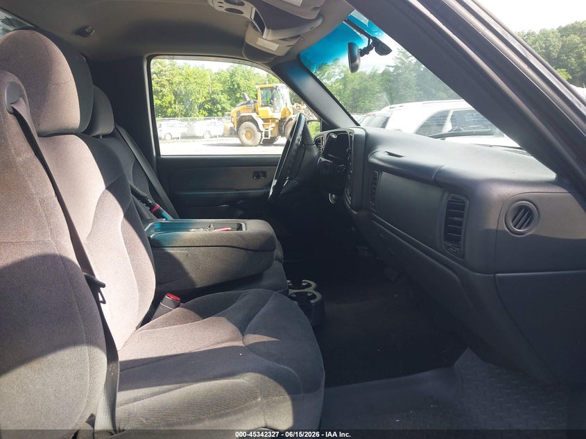 2002 Gmc SIERRA VIN 1GTHK24112E202301 IAAI salvage auction — NORMAL WEAR, Clear (New York), sold $450 on 2026-07-22 (photo 5)
