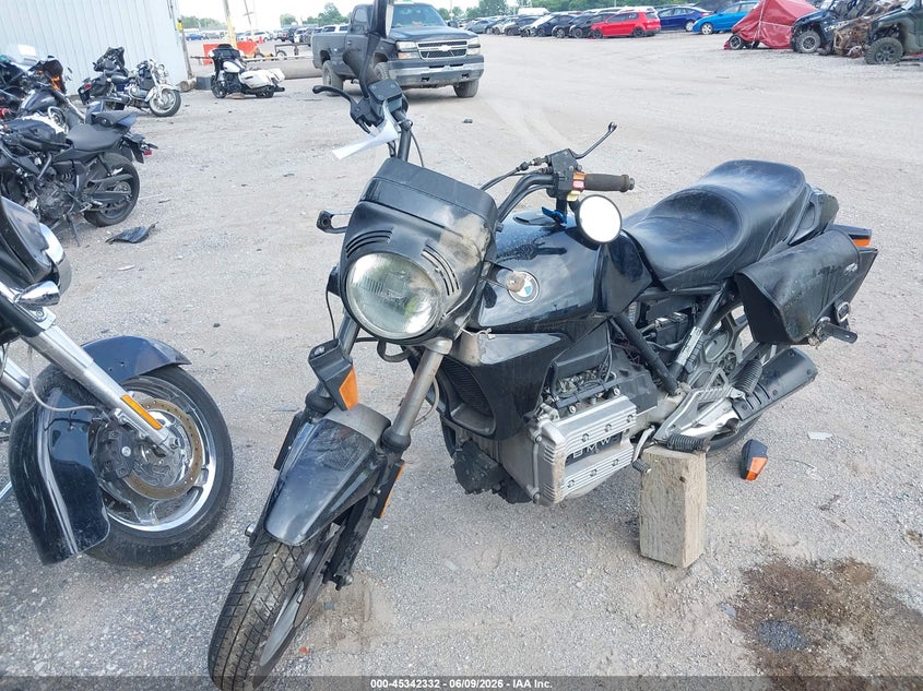 1987 BMW K75 VIN WB1057405H0131194 IAAI salvage auction — LEFT SIDE, Clear (Indiana), sold $25 on 2026-07-29 (photo 2)