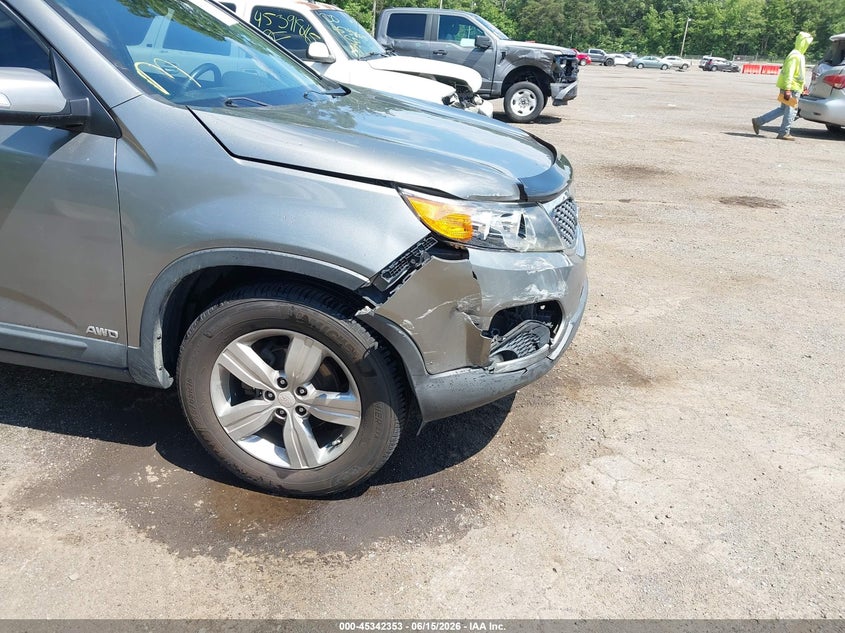 2013 Kia Sorento VIN 5XYKUDA29DG319711 IAAI salvage auction — FRONT END, Salvage - Greater Than 75% (Maryland), sold $1,050 on 2026-07-29 (photo 6)