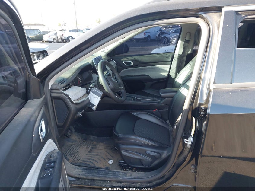 2022 Jeep Compass VIN 3C4NJCBB0NT137422 IAAI salvage auction — FRONT & REAR, Salvage Title, sold $3,900 on 2026-07-24 (photo 5)