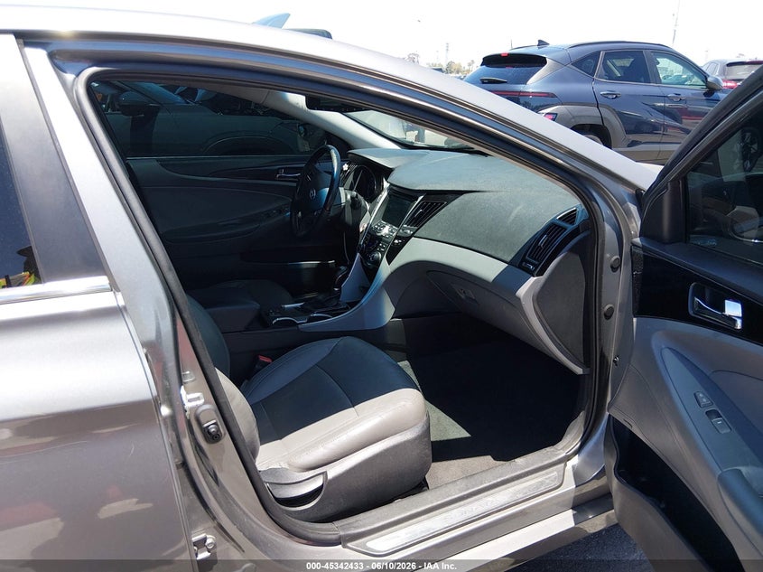 2013 Hyundai Sonata VIN 5NPEC4ACXDH715356 IAAI salvage auction — REAR END, Salvage Title, sold $575 on 2026-07-30 (photo 5)