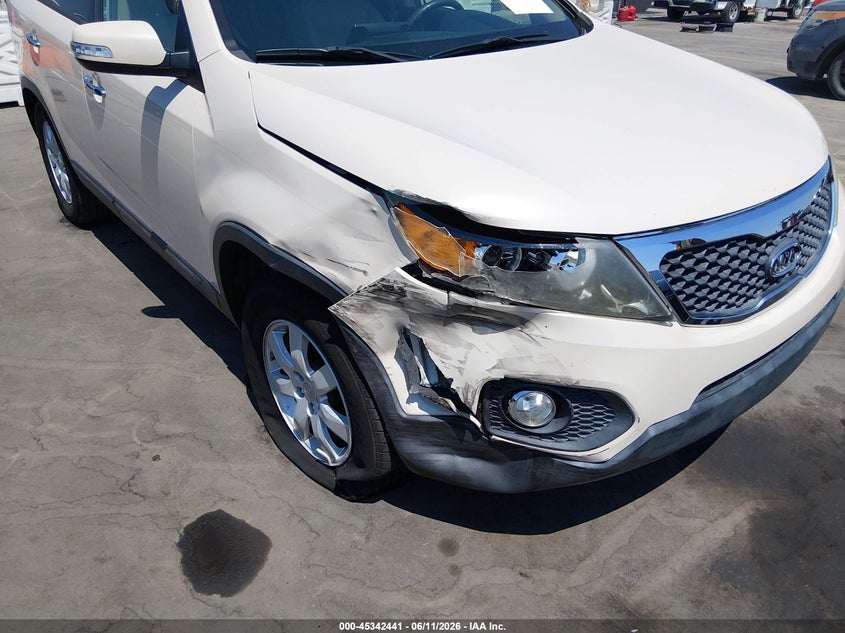 2012 Kia Sorento VIN 5XYKT4A67CG212953 IAAI salvage auction — RIGHT FRONT, Salvage Title, sold $925 on 2026-07-22 (photo 6)