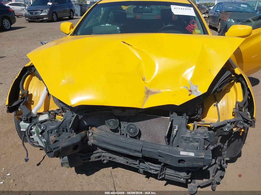 2012 Hyundai Genesis VIN KMHHU6KH4CU071305 IAAI salvage auction — NORMAL WEAR, Salvage Title, sold $450 on 2026-07-29 (photo 6)