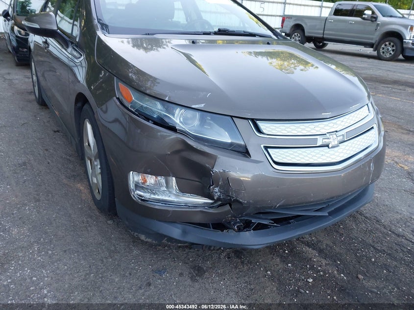 2014 Chevrolet Volt VIN 1G1RB6E40EU129753 IAAI salvage auction — LEFT FRONT, Clear (Michigan), sold $950 on 2026-07-09 (photo 6)