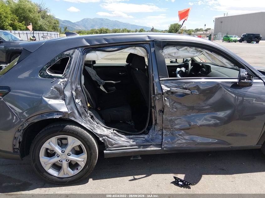 2023 Honda Hr-v VIN 3CZRZ2H33PM743891 IAAI salvage auction — RIGHT SIDE, Salvage (Utah), sold $3,475 on 2026-07-09 (photo 6)