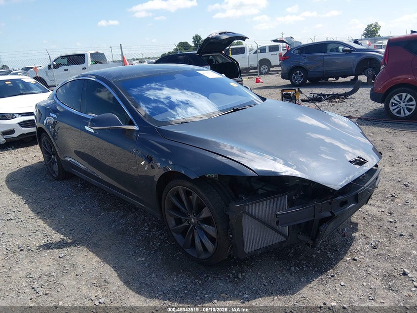 2017 Tesla Model s VIN 5YJSA1E20HF224629 — IAAI salvage auction photo