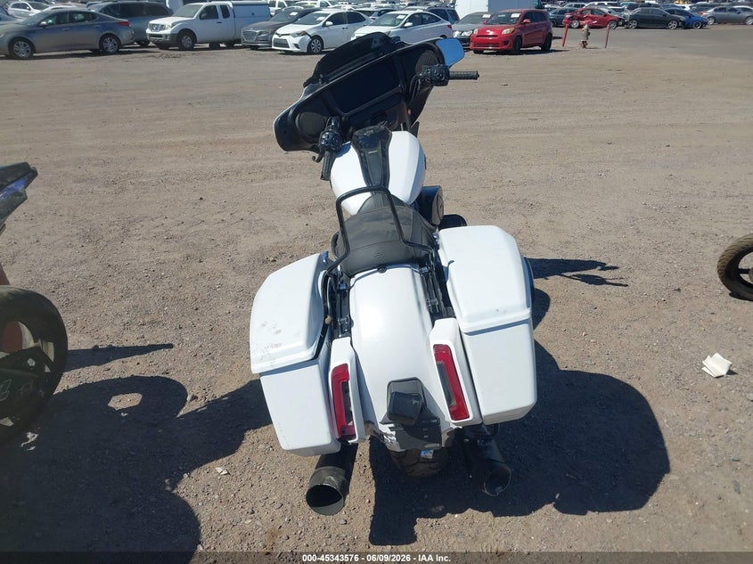 2024 Harley-davidson Street glide VIN 1HD1KB71XRB628978 IAAI salvage auction — LEFT SIDE, Salvage (Arizona), sold $9,300 on 2026-07-28 (photo 6)