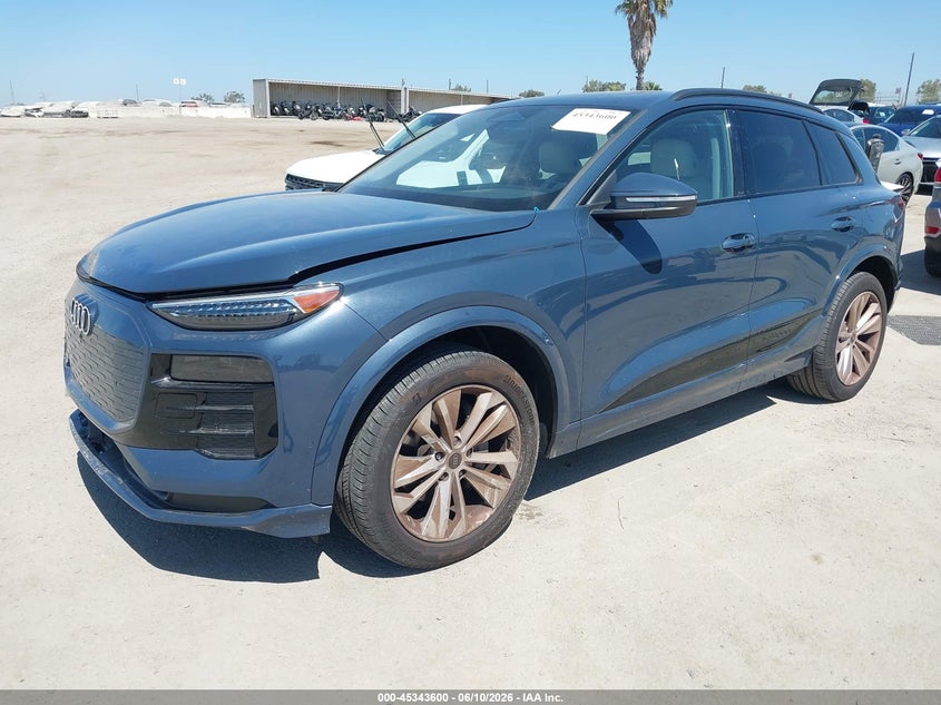2025 Audi Q6 VIN WA122BGFXSA030896 IAAI salvage auction — RIGHT FRONT, Salvage Title, sold $22,300 on 2026-08-01 (photo 2)