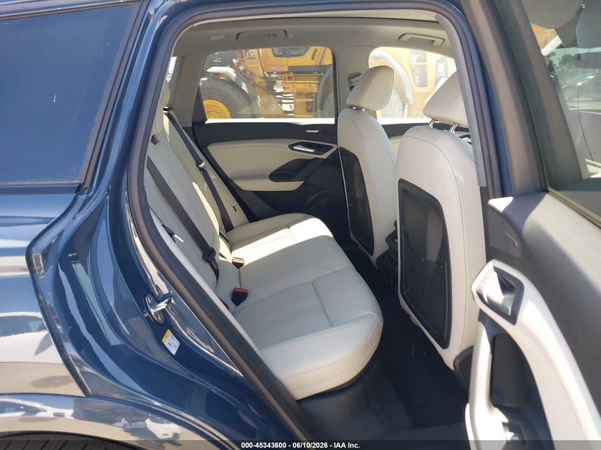 2025 Audi Q6 VIN WA122BGFXSA030896 IAAI salvage auction — RIGHT FRONT, Salvage Title, sold $22,300 on 2026-08-01 (photo 8)