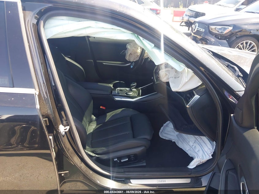 2019 BMW VIN WBA5R1C55KAK06949 IAAI salvage auction — FRONT END, Salvage (California), sold $8,200 on 2026-08-13 (photo 5)
