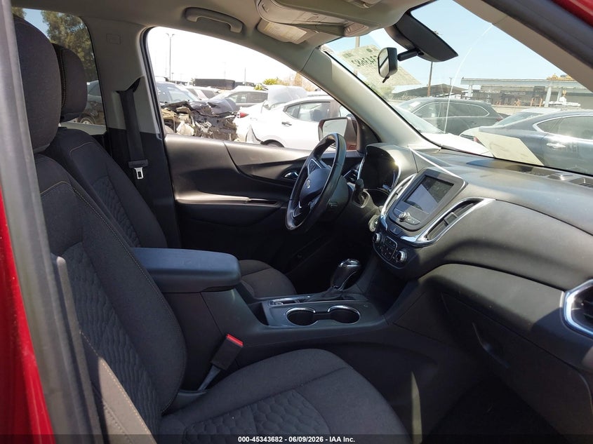 2019 Chevrolet Equinox VIN 3GNAXKEV5KS629546 IAAI salvage auction — REAR END, Salvage Certificate (California), sold $3,700 on 2026-07-25 (photo 5)