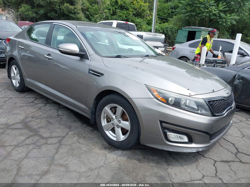 2015 Kia Optima VIN 5XXGM4A78FG468300 IAAI salvage auction — NORMAL WEAR, Salvage Title, sold $950 on 2026-07-16 (photo 1)