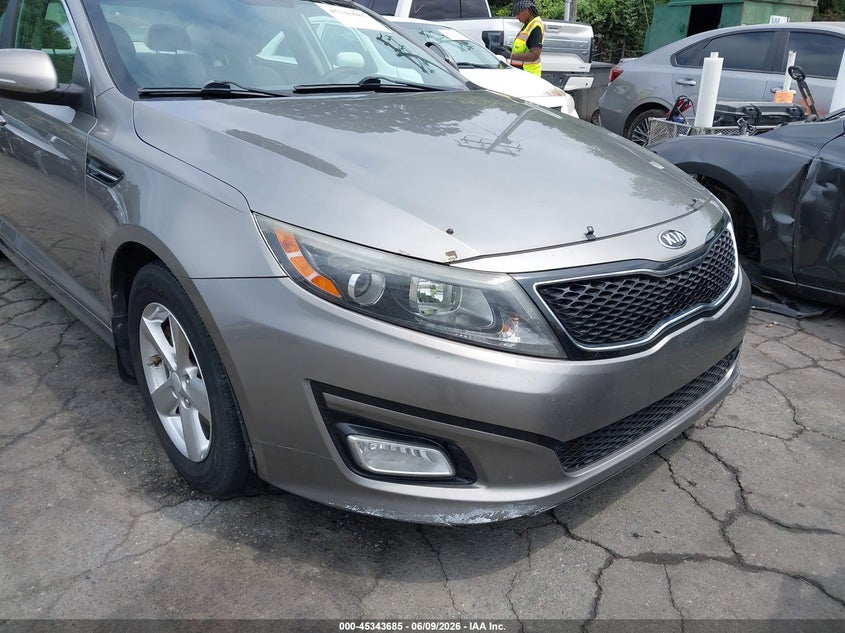 2015 Kia Optima VIN 5XXGM4A78FG468300 IAAI salvage auction — NORMAL WEAR, Salvage Title, sold $950 on 2026-07-16 (photo 6)