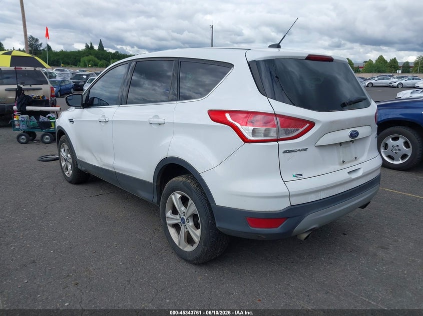 2016 Ford Escape VIN 1FMCU9GX5GUC81798 IAAI salvage auction — NORMAL WEAR, Clear-Dealer Only (Oregon), sold $1,250 on 2026-07-09 (photo 3)