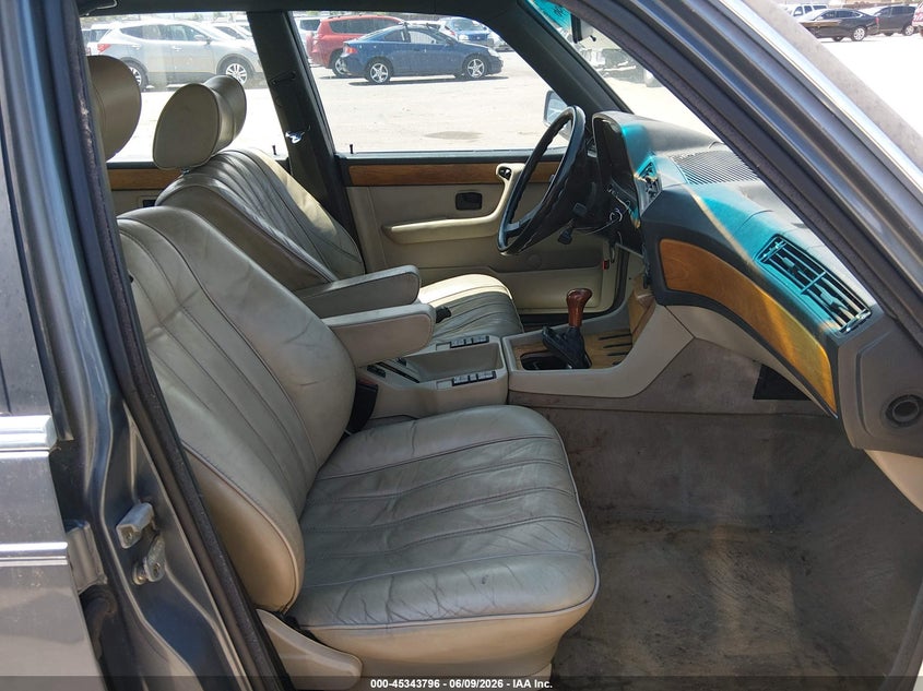 1984 BMW 7er VIN WBAFF740XE7398065 IAAI salvage auction — NORMAL WEAR, Clear (Colorado), sold $1,100 on 2026-07-07 (photo 5)