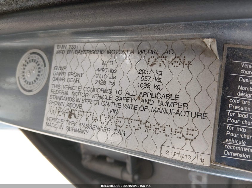 1984 BMW 7er VIN WBAFF740XE7398065 IAAI salvage auction — NORMAL WEAR, Clear (Colorado), sold $1,100 on 2026-07-07 (photo 9)