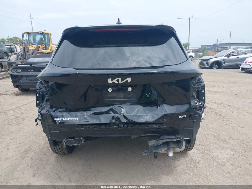 2025 Kia Sorento VIN 5XYRLDJC6SG362541 IAAI salvage auction — FRONT & REAR, Salvage (Michigan), sold $9,700 on 2026-07-30 (photo 6)