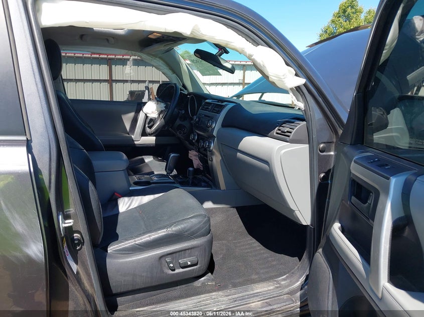 2011 Toyota 4runner VIN JTEBU5JR6B5060177 IAAI salvage auction — ROLLOVER, Bill Of Sale (Washington), sold $5,200 on 2026-07-28 (photo 5)