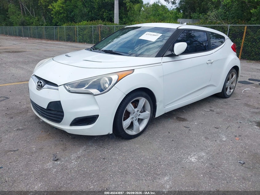 2012 Hyundai Veloster VIN KMHTC6ADXCU052169 IAAI salvage auction — NORMAL WEAR, Salvage Title, sold $625 on 2026-07-27 (photo 2)