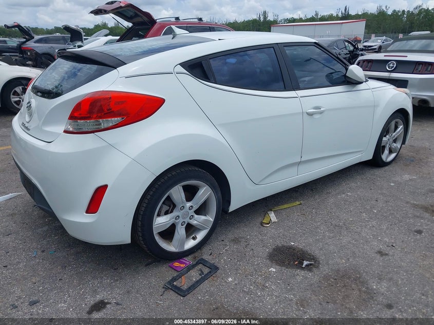 2012 Hyundai Veloster VIN KMHTC6ADXCU052169 IAAI salvage auction — NORMAL WEAR, Salvage Title, sold $625 on 2026-07-27 (photo 4)