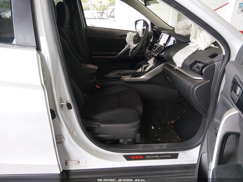 2022 Mitsubishi Eclipse cross VIN JA4ASUAA8NZ054723 IAAI salvage auction — FRONT END, Salvage Title, sold $2,600 on 2026-07-24 (photo 5)