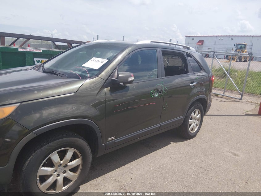 2011 Kia Sorento VIN 5XYKTCA13BG141845 IAAI salvage auction — SIDE, Prior Salvage (Minnesota), sold $425 on 2026-07-22 (photo 6)