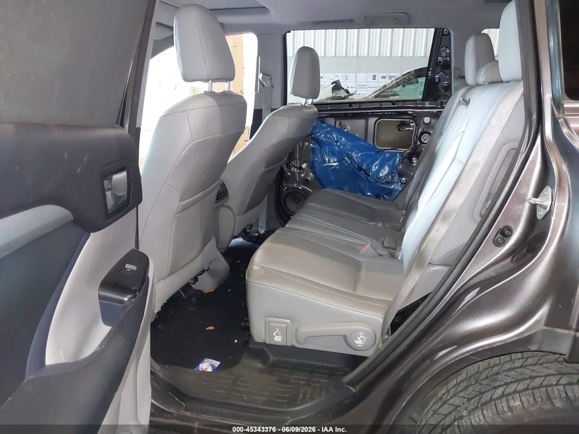 2015 Toyota Highlander VIN 5TDJKRFH8FS158513 IAAI salvage auction — FRONT END, Salvage (Oregon), sold $6,200 on 2026-07-30 (photo 8)