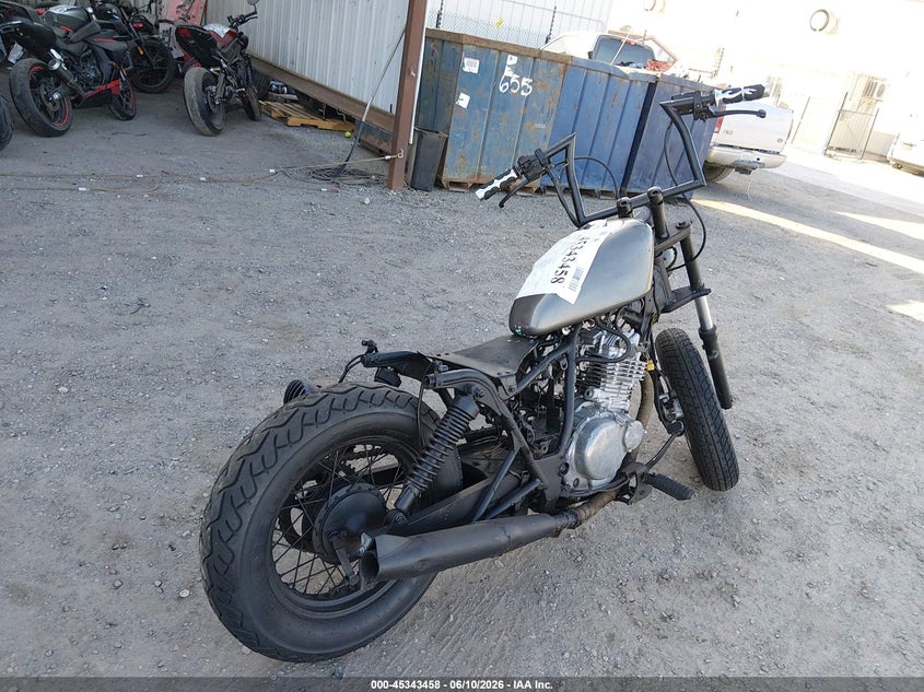 2002 Suzuki Gz250 VIN VTTNJ48A222102315 IAAI salvage auction — REAR END, Salvage (California), sold $100 on 2026-07-06 (photo 4)
