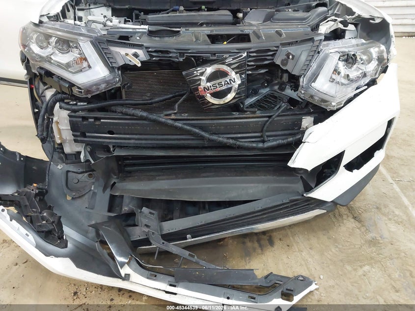 2018 Nissan Rogue VIN JN8AT2MV0JW306194 IAAI salvage auction — FRONT END, Salvage Title, sold $2,550 on 2026-07-30 (photo 6)