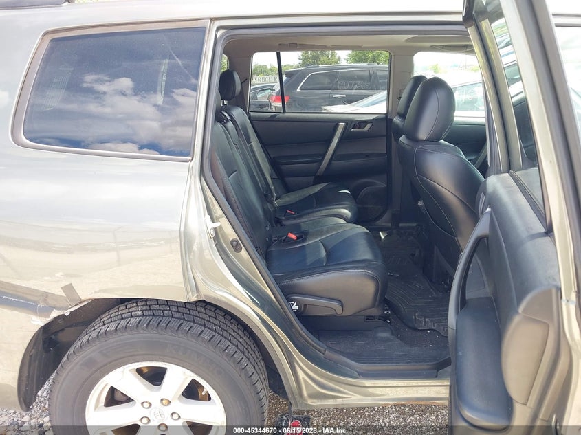 2010 Toyota Highlander VIN 5TDJK3EH6AS014398 IAAI salvage auction — FRONT END, Salvage (Illinois), sold $1,300 on 2026-07-21 (photo 8)