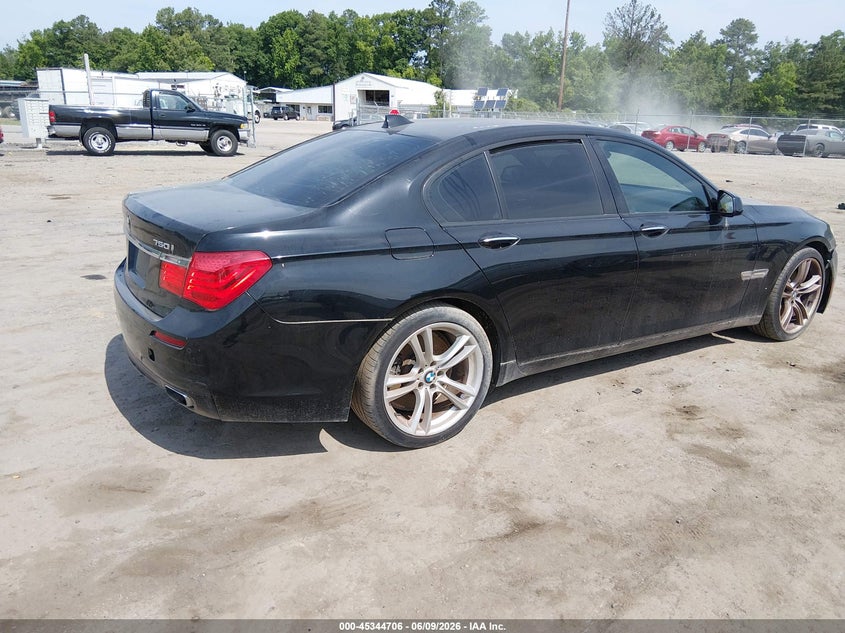 2012 BMW 7 series VIN WBAKA8C50CCY37648 IAAI salvage auction — NORMAL WEAR, Clear (Virginia), sold $1,600 on 2026-07-10 (photo 4)