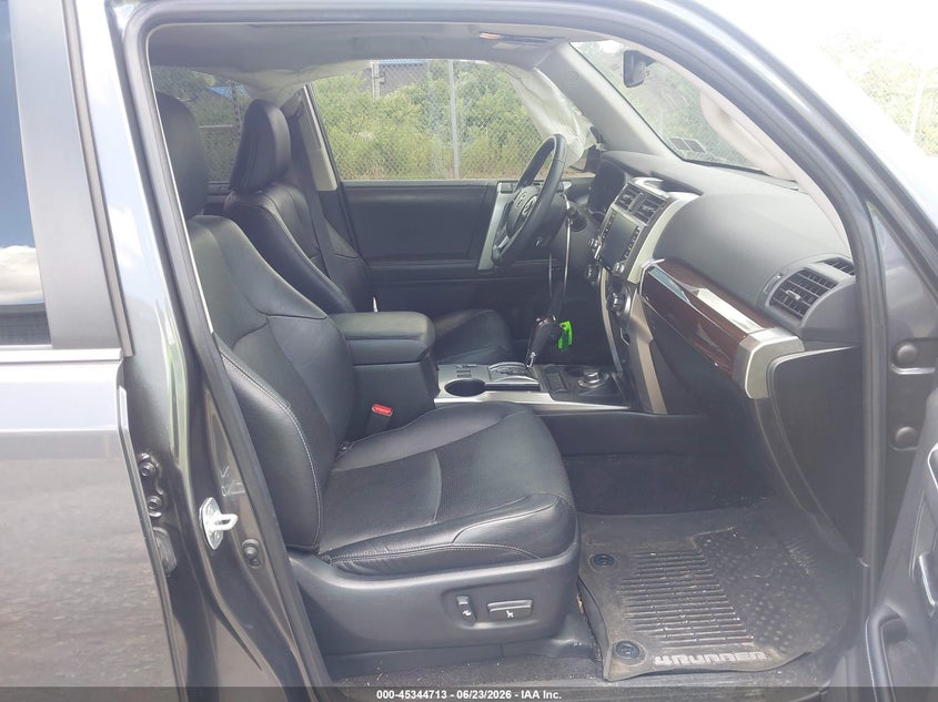 2021 Toyota 4runner VIN JTEKU5JR4M5845008 IAAI salvage auction — LEFT FRONT, Salvage Title, sold $29,000 on 2026-07-14 (photo 5)