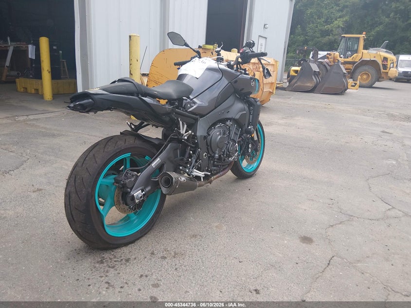 2024 Yamaha Mt VIN JYARN79E1RA001404 IAAI salvage auction — FRONT END, Salvage Title, sold $2,900 on 2026-08-25 (photo 4)