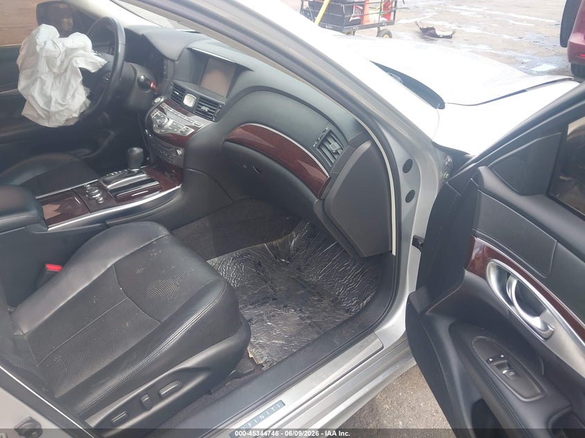 2015 Infiniti Q70 VIN JN1BY1AP5FM542038 IAAI salvage auction — FRONT END, Rebuildable (Florida), sold $2,225 on 2026-07-14 (photo 5)