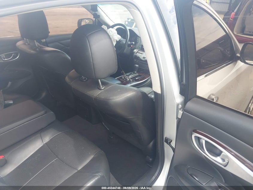 2015 Infiniti Q70 VIN JN1BY1AP5FM542038 IAAI salvage auction — FRONT END, Rebuildable (Florida), sold $2,225 on 2026-07-14 (photo 8)