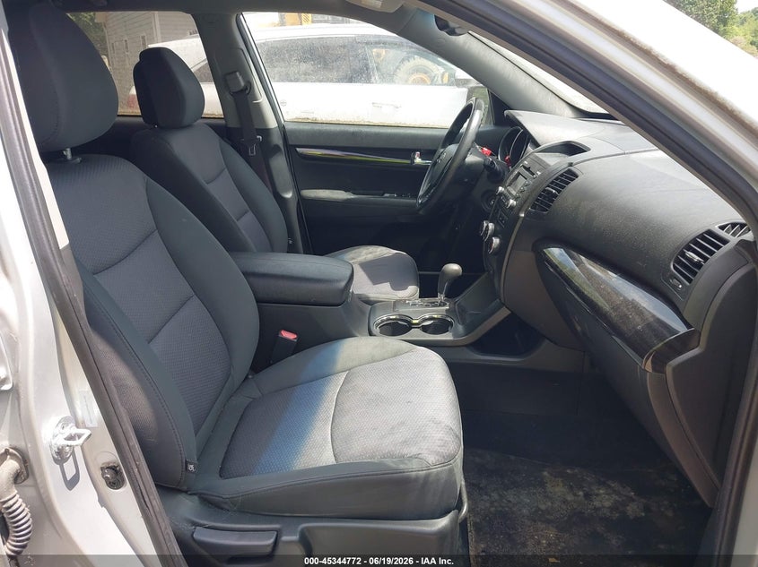 2012 Kia Sorento VIN 5XYKT3A60CG224856 IAAI salvage auction — NORMAL WEAR, Original (Ohio), sold $750 on 2026-07-27 (photo 5)