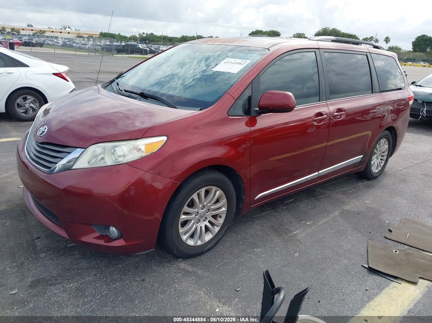2013 Toyota Sienna VIN 5TDYK3DC8DS377259 IAAI salvage auction — WATER/FLOOD, Rebuildable (Florida), sold $2,000 on 2026-07-23 (photo 2)