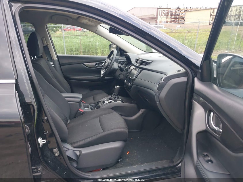 2020 Nissan Rogue VIN KNMAT2MV8LP527051 IAAI salvage auction — RIGHT REAR, Clear (Michigan), sold $2,450 on 2026-07-16 (photo 5)