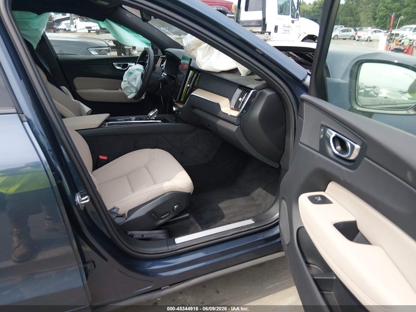 2026 Volvo Xc60 VIN YV4M12RC1T1388262 IAAI salvage auction — FRONT END, Salvage Title, sold $5,800 on 2026-08-12 (photo 5)