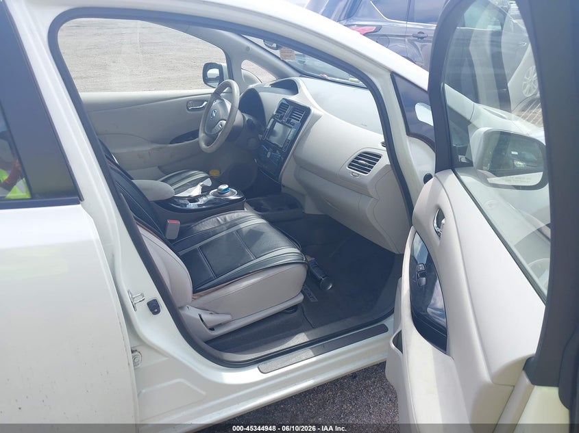 2012 Nissan Leaf VIN JN1AZ0CP2CT025393 IAAI salvage auction — NORMAL WEAR, Salvage Title, sold $975 on 2026-07-15 (photo 5)