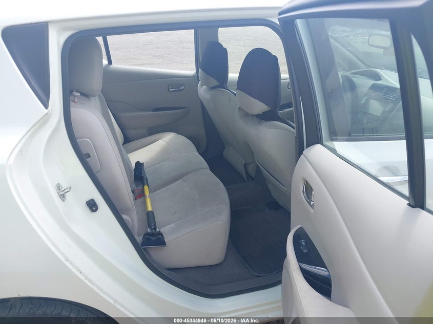 2012 Nissan Leaf VIN JN1AZ0CP2CT025393 IAAI salvage auction — NORMAL WEAR, Salvage Title, sold $975 on 2026-07-15 (photo 8)