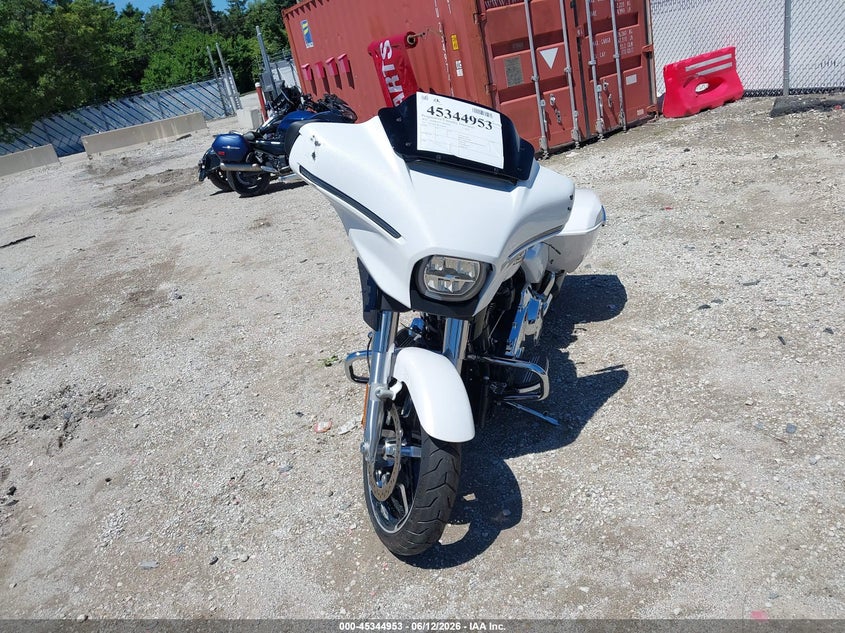 2024 Harley-davidson Street glide VIN 1HD1KB718RB638053 IAAI salvage auction — FRONT END, Salvage (Indiana), sold $12,350 on 2026-08-11 (photo 5)