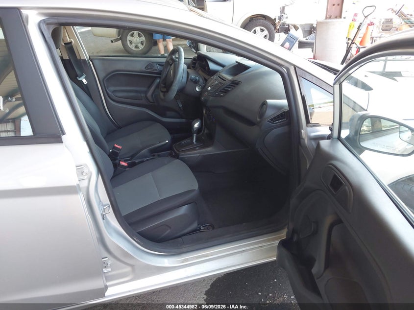 2018 Ford Fiesta VIN 3FADP4AJ3JM120150 IAAI salvage auction — SIDE, Salvage (Missouri), sold $125 on 2026-07-09 (photo 5)