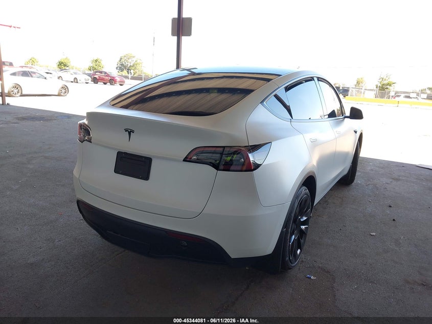 2022 Tesla Model y VIN 7SAYGDEE4NF402996 IAAI salvage auction — LEFT SIDE, Salvage (California), sold $8,100 on 2026-07-23 (photo 4)