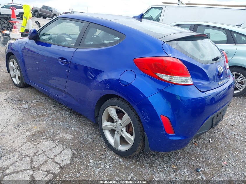 2013 Hyundai Veloster VIN KMHTC6AD2DU126668 IAAI salvage auction — NORMAL WEAR, Clear (Tennessee), sold $575 on 2026-07-23 (photo 3)