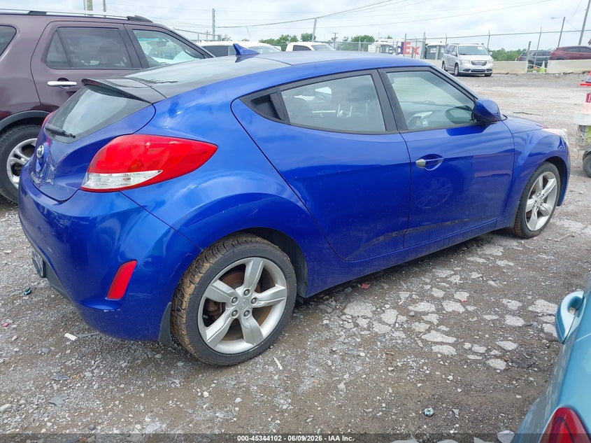 2013 Hyundai Veloster VIN KMHTC6AD2DU126668 IAAI salvage auction — NORMAL WEAR, Clear (Tennessee), sold $575 on 2026-07-23 (photo 4)
