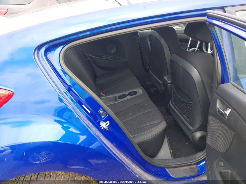 2013 Hyundai Veloster VIN KMHTC6AD2DU126668 IAAI salvage auction — NORMAL WEAR, Clear (Tennessee), sold $575 on 2026-07-23 (photo 8)