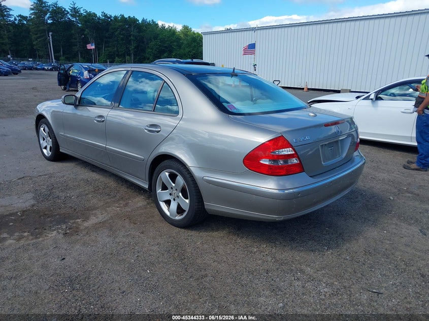 2006 Mercedes-benz E-klasse VIN WDBUF87J26X205556 IAAI salvage auction — NORMAL WEAR, Clear (Massachusetts), sold $875 on 2026-08-07 (photo 3)