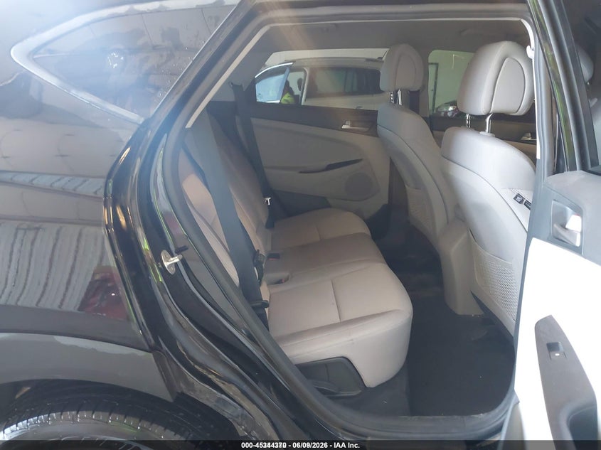 2018 Hyundai Tucson VIN KM8J23A46JU659899 IAAI salvage auction — NORMAL WEAR, Sf97 (Michigan), sold $8,100 on 2026-07-14 (photo 8)