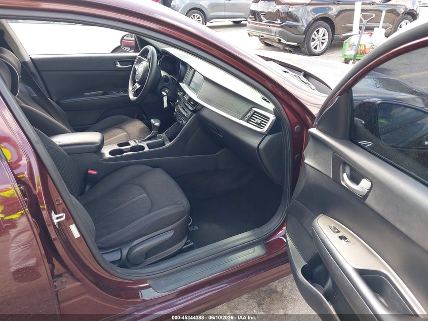 2019 Kia Optima VIN 5XXGT4L3XKG346433 IAAI salvage auction — FRONT END, Salvage Title, sold $2,200 on 2026-07-29 (photo 5)